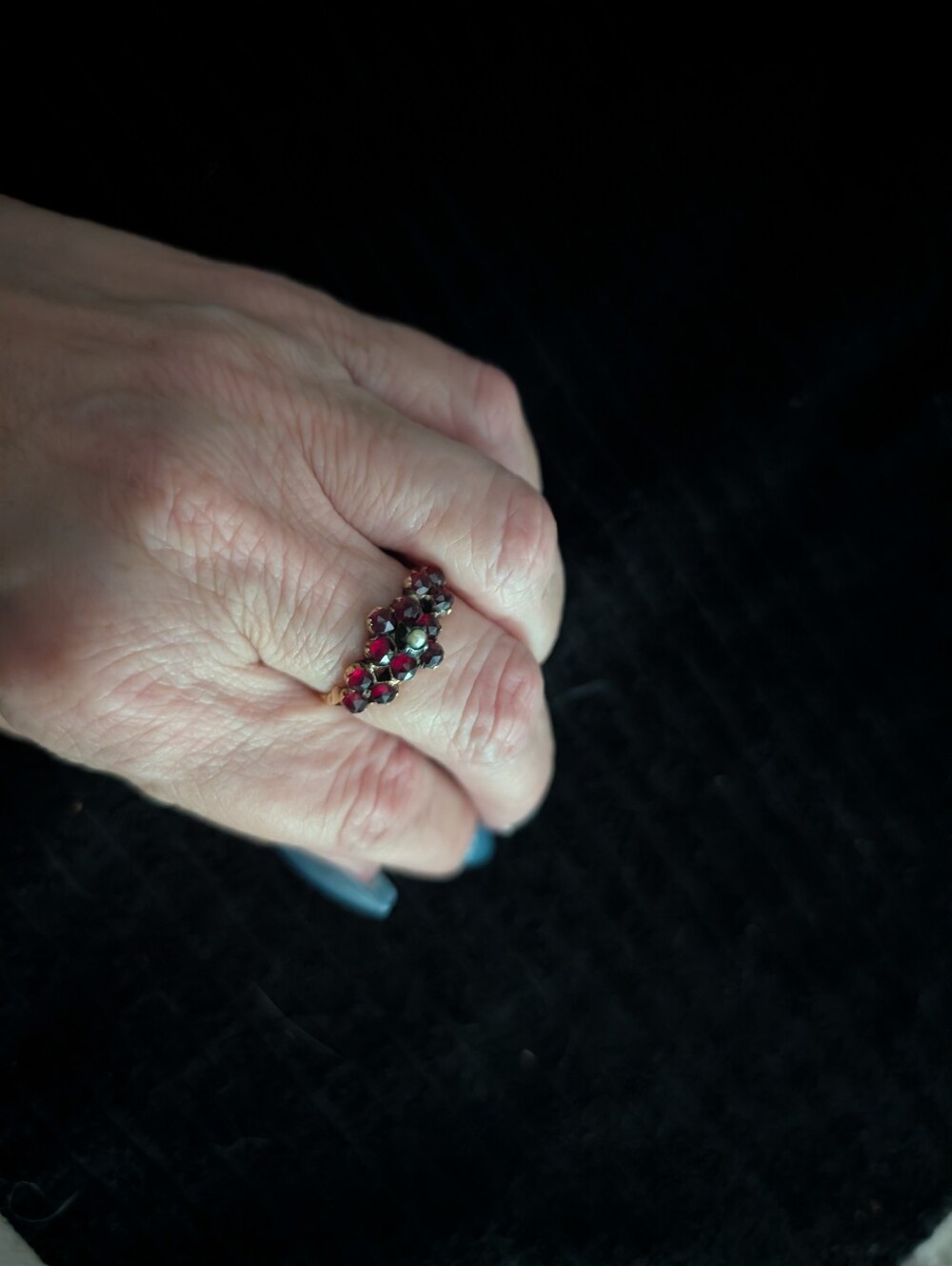 Antique Victorian Garnet 14k Gold Ring With A Cultured Pearl In Middle